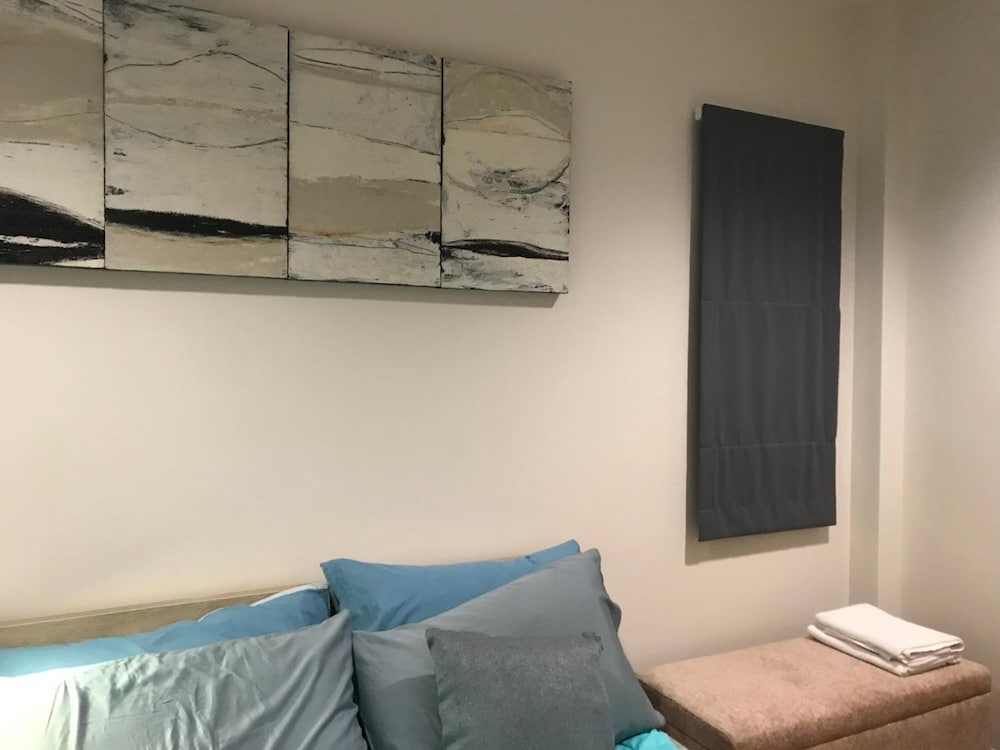 Autta House 12/50