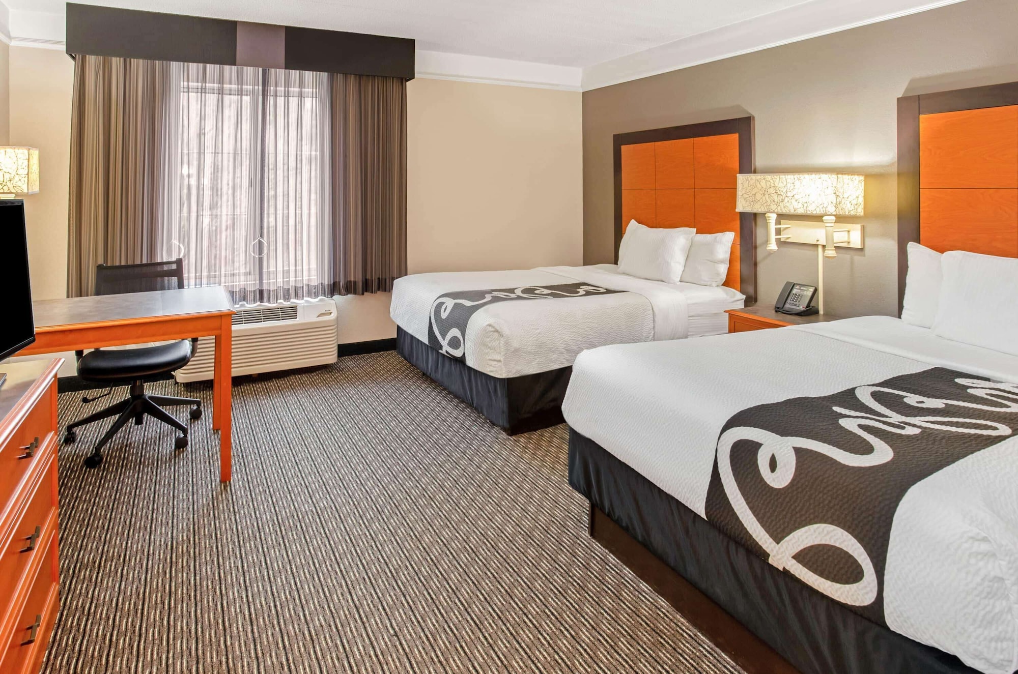 غرفة بسريرين كوين، La Quinta Inn & Suites by Wyndham Birmingham Hoover 3/6