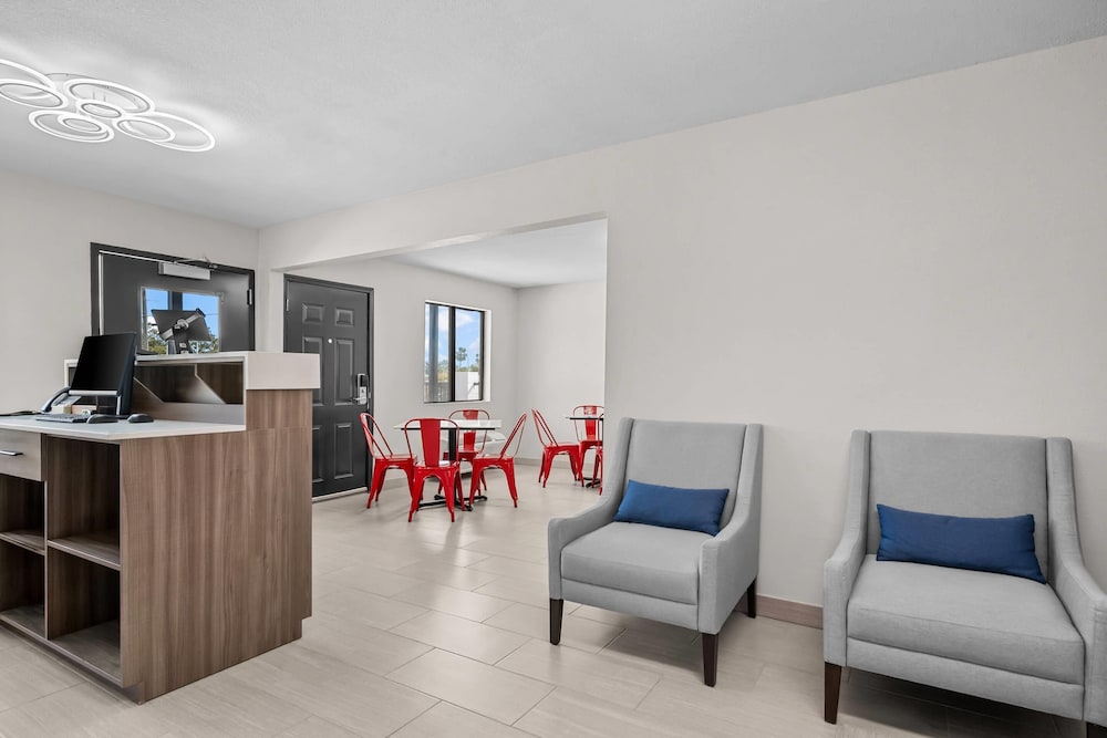 Econo Lodge Biloxi Beach 26/43