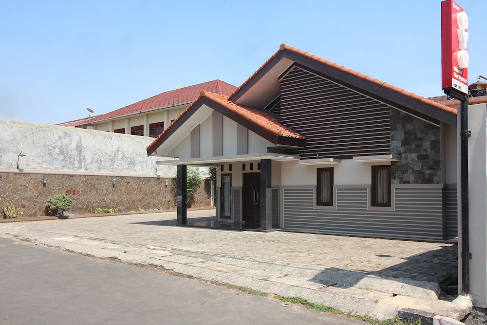 OYO 1547 Wisma Ray Syariah 2/31