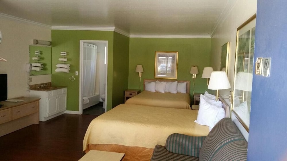 Kelseyville Motel 13/36