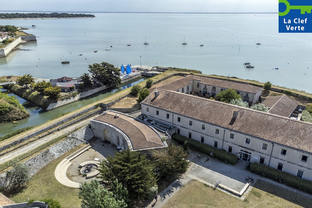 RESIDENCE PIERRE ET VACANCES LE FORT DE LA RADE 3/50