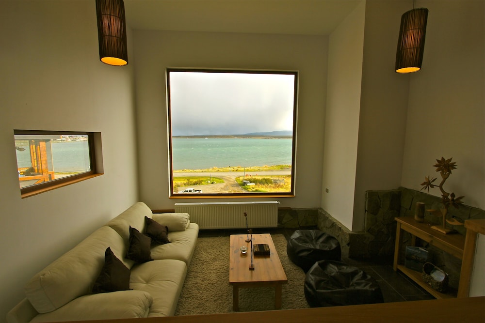 Weskar Patagonia Lodge 26/44
