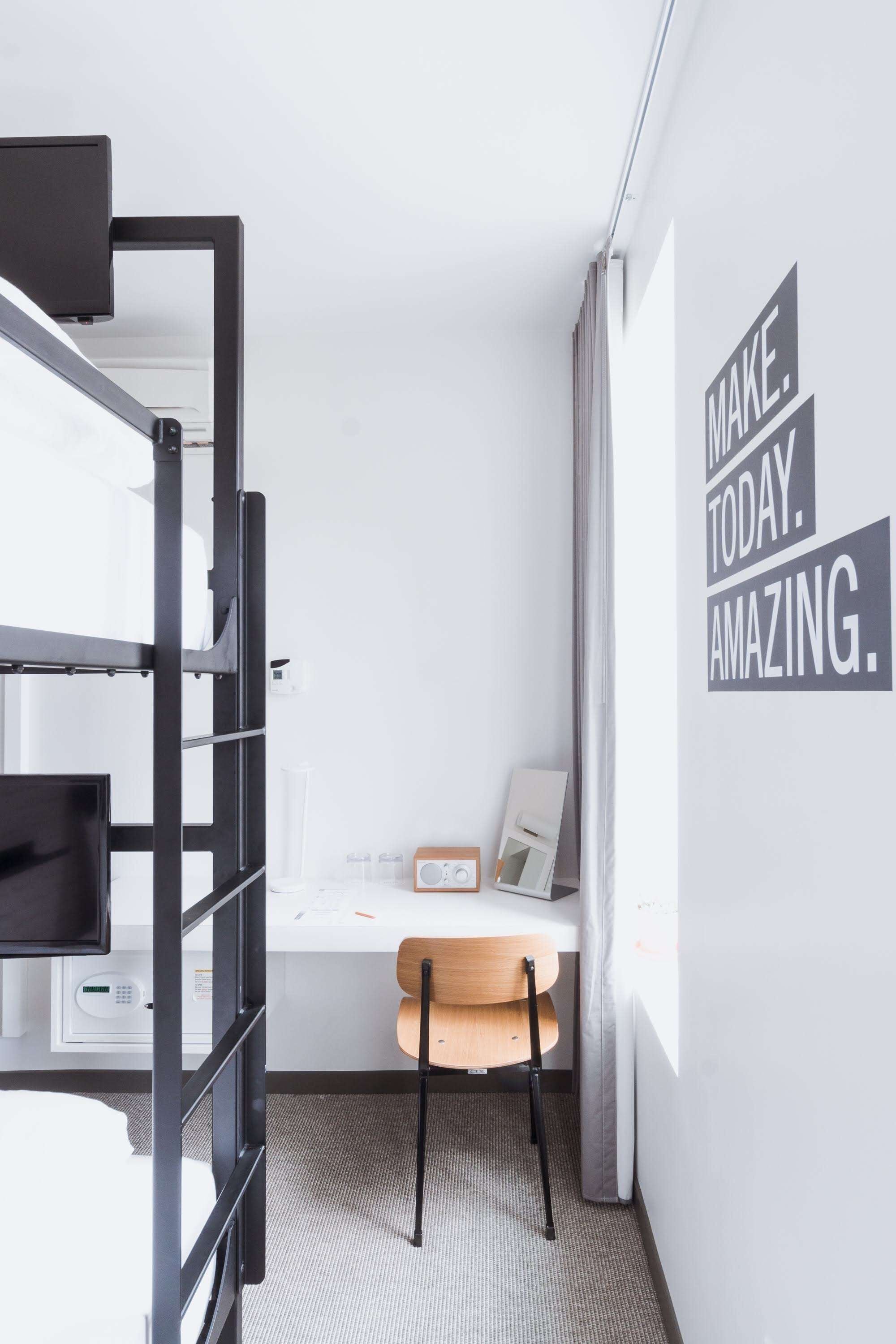 Hive, Bunk Bed, Accessible