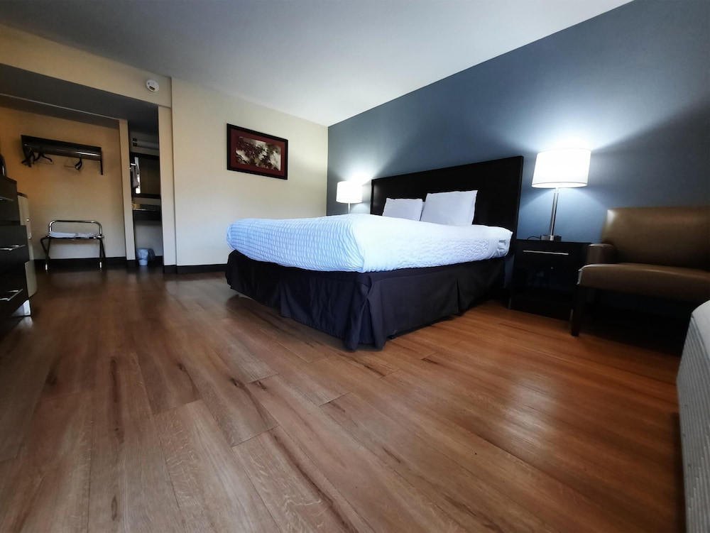 Americas Best Value Inn Moline 10/41