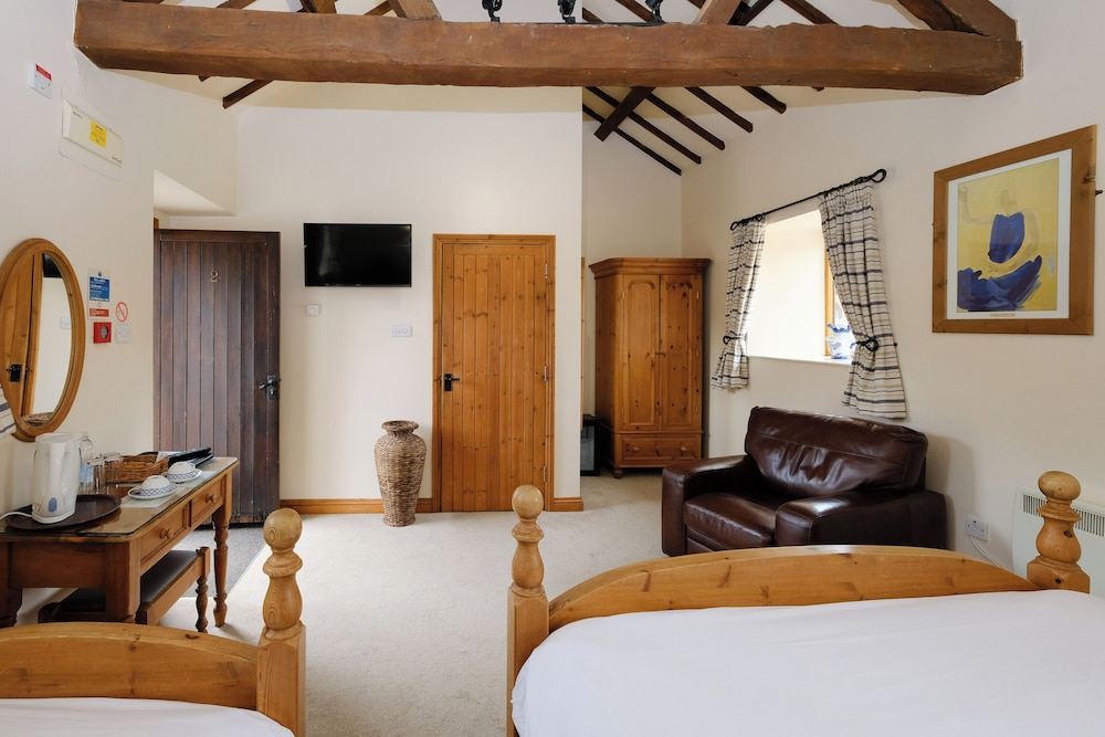 Church Farm Lodge 22/50