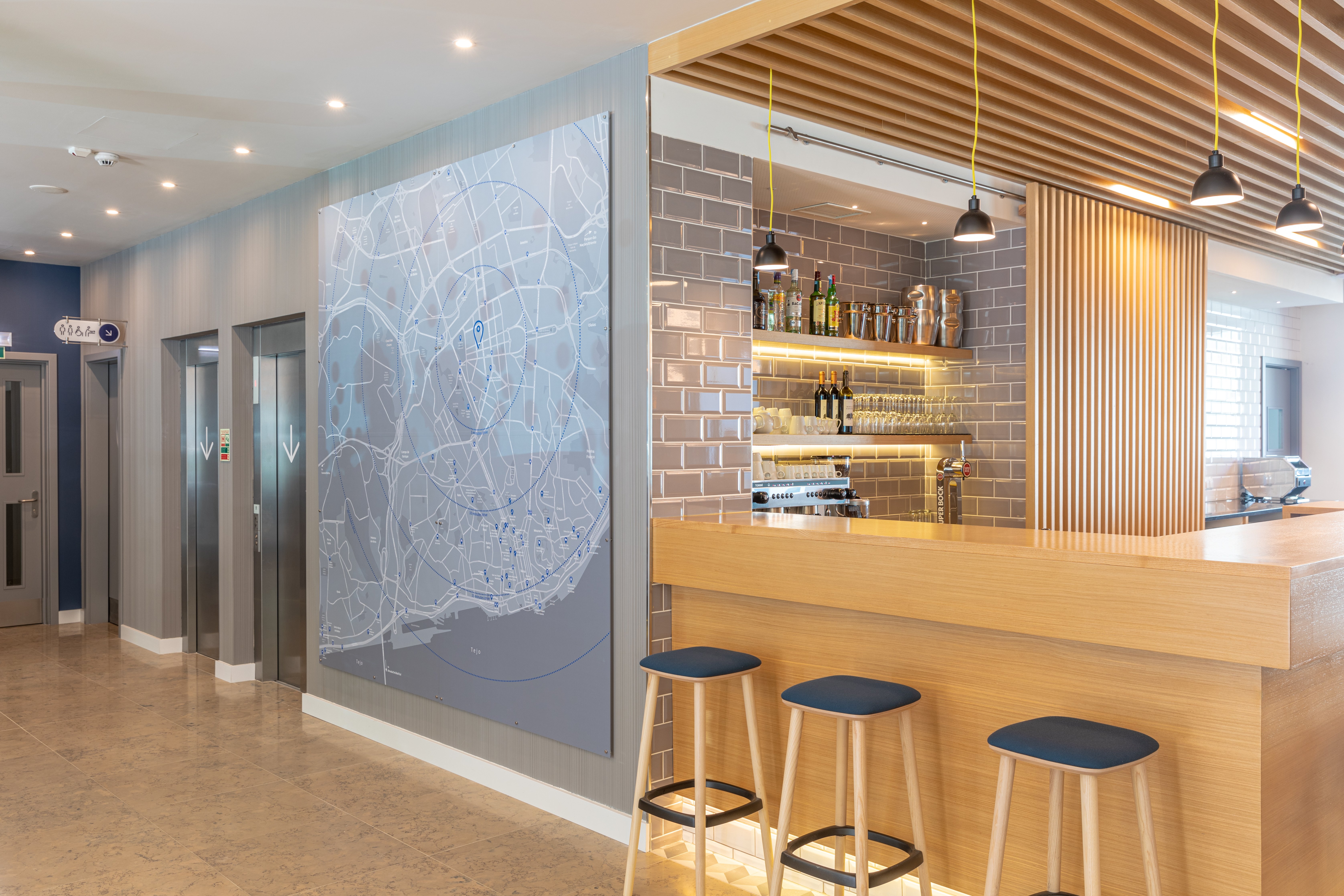 Holiday Inn Express Lisbon - Plaza Saldanha 42/44