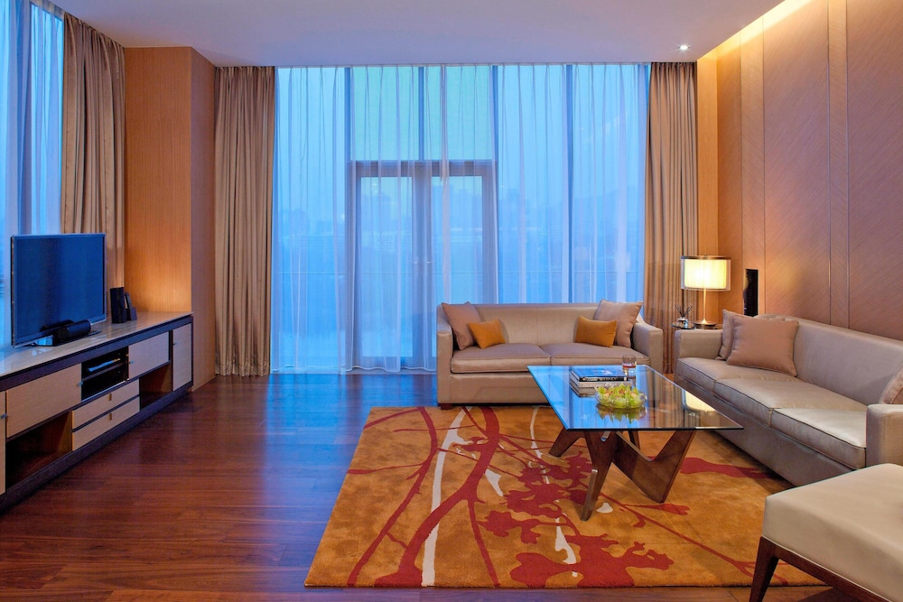 The Oct Harbour Shenzhen Marriott Executive Apartments 27/38
