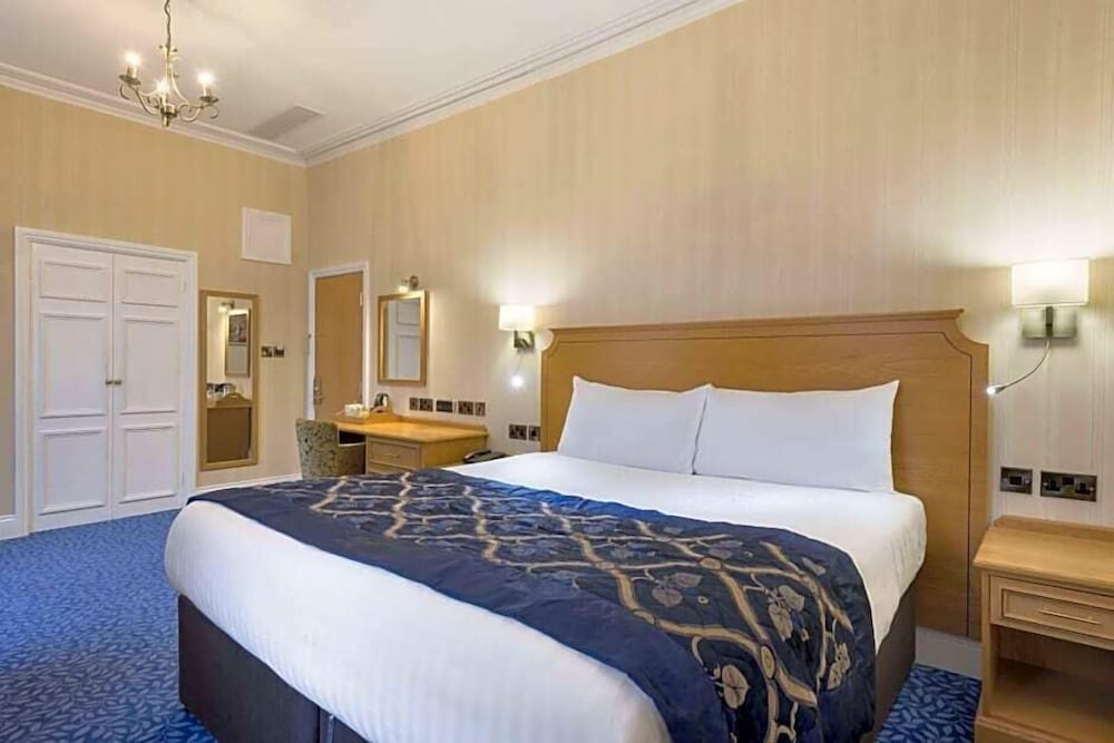 Park Hall Hotel and Spa Wolverhampton 8/64