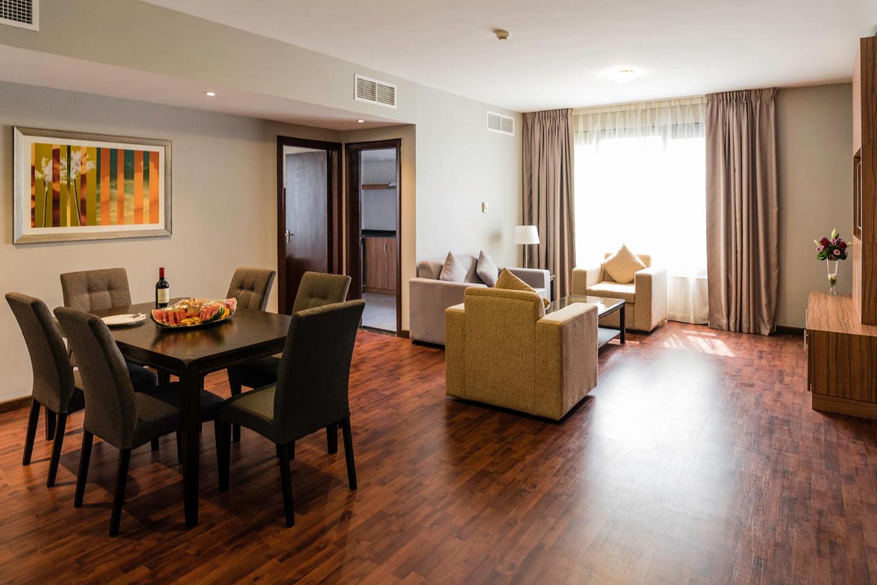 Emirates Plaza Hotel 21/27