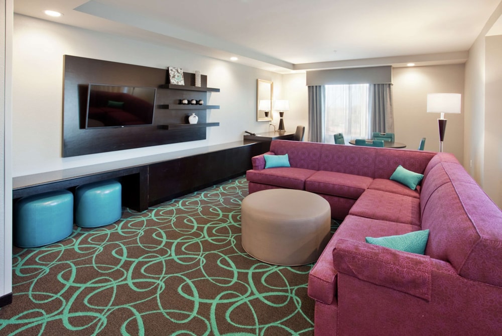 Hampton Inn Kearney 48/57
