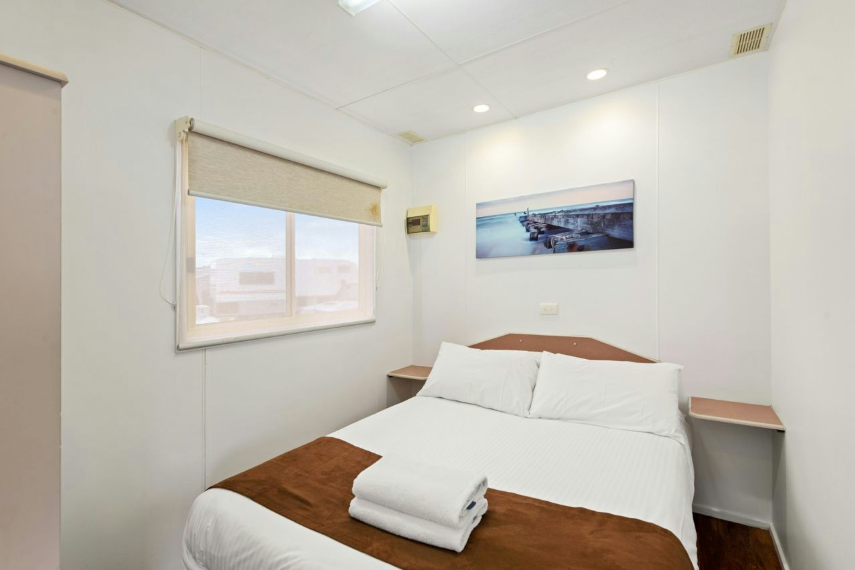 ECONOMY, CABIN