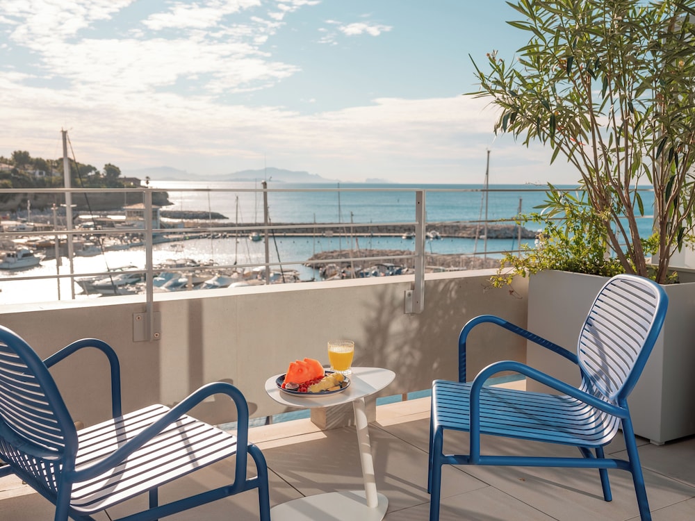 Bleu Hotel & Spa by Germain Collection 53/70