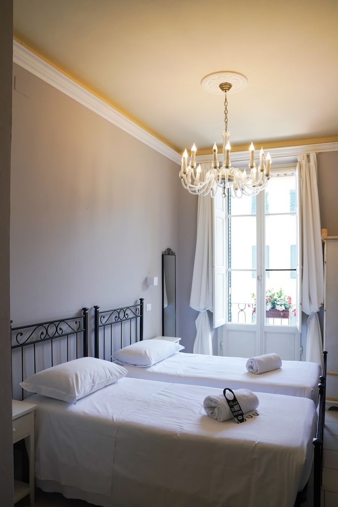SUPERIOR, TWIN BEDS