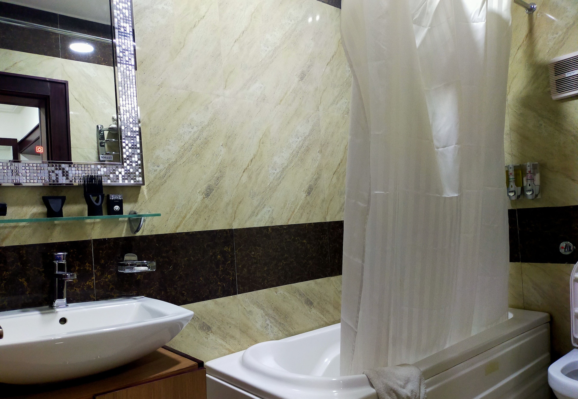 Executive, Single Bed, Immaculate Platinum Luxury Resorts 3/3