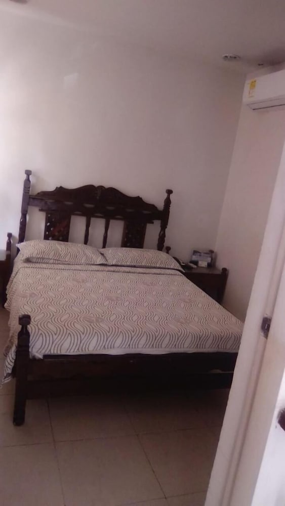 Veleros Hotel 14/57