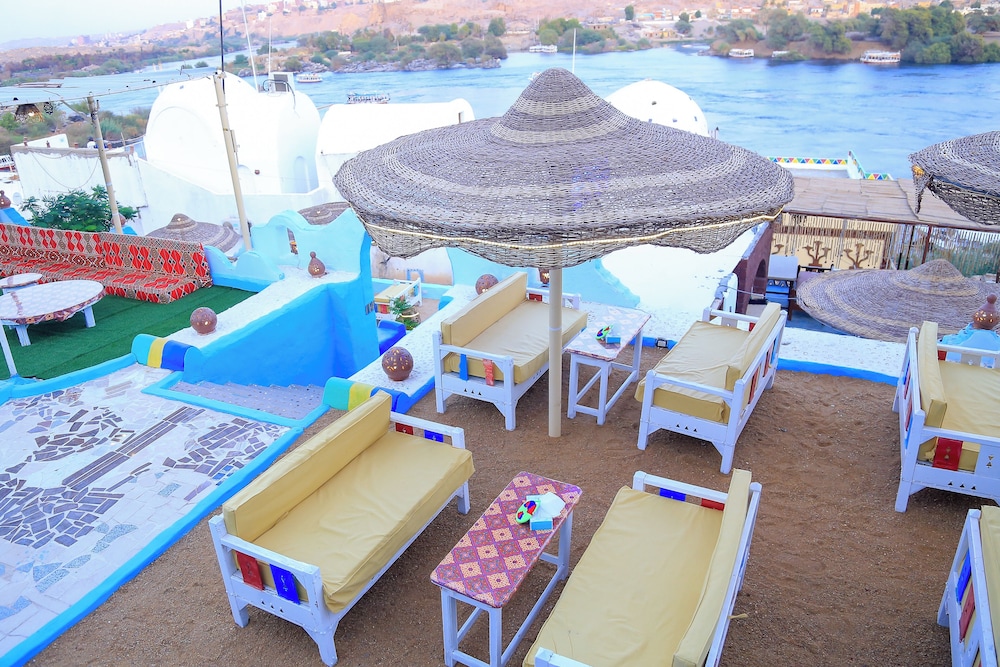 Nubian Palace 33/50