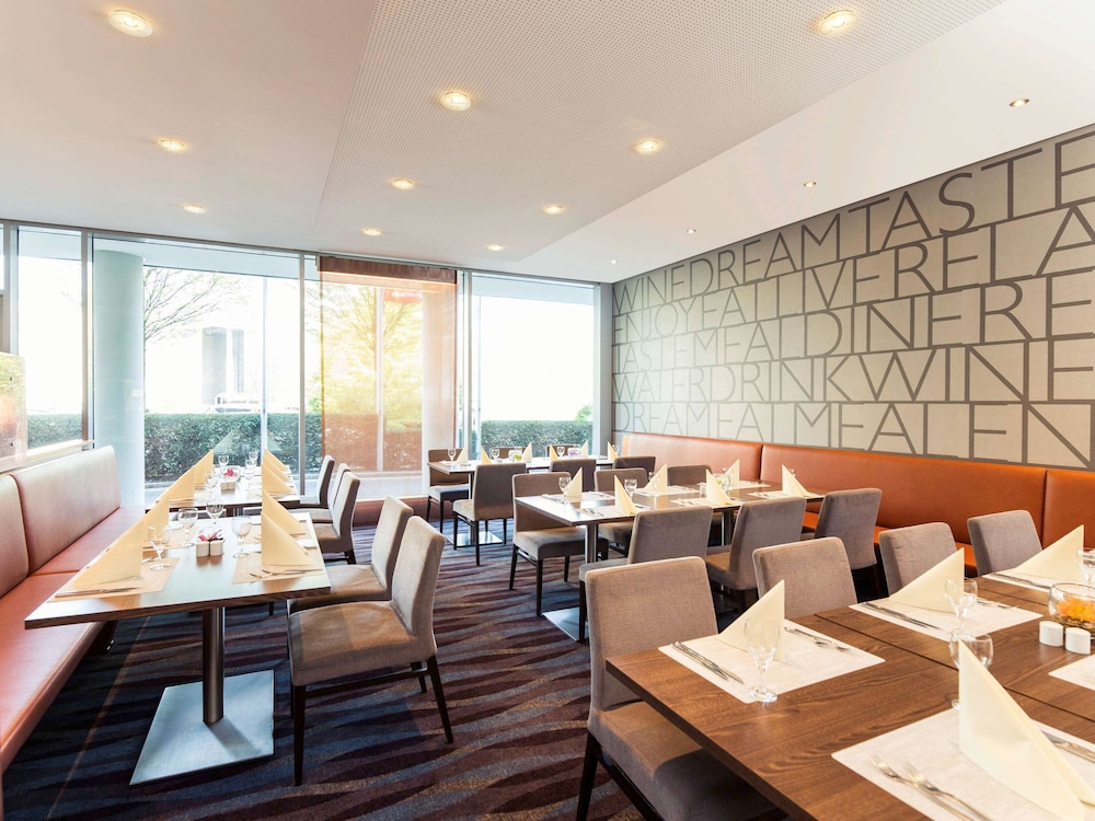 Novotel Dusseldorf City West 52/74