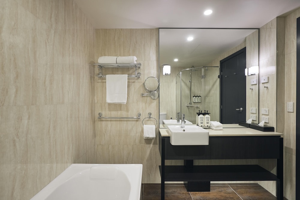 RACV Hobart Hotel 48/48