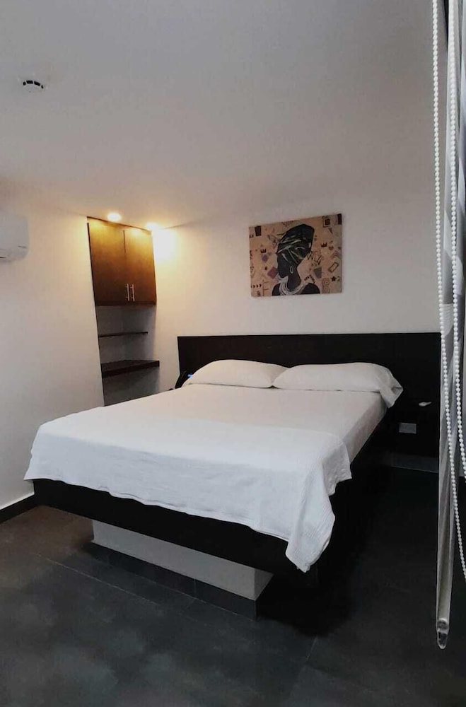 Hotel Qatar Cali 16/35