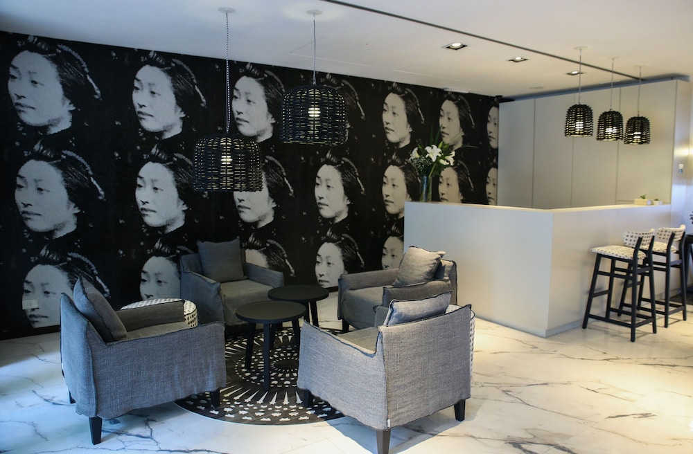 Ilum Experience Home 10/72