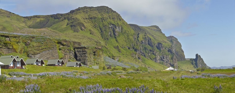 Vik Cottages 15/24