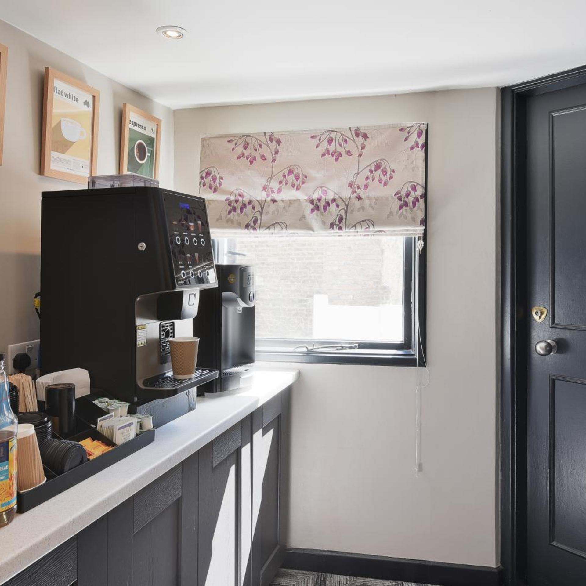 Harlingford Hotel 42/50