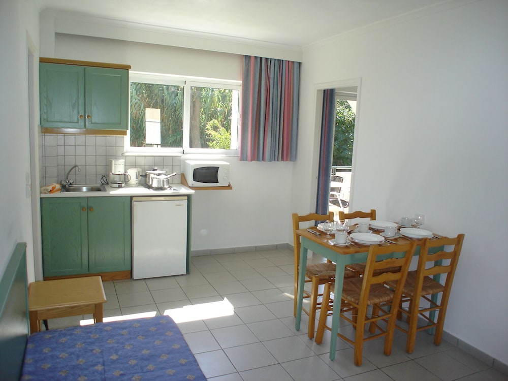 Andromeda Hotel Apartments 14/64