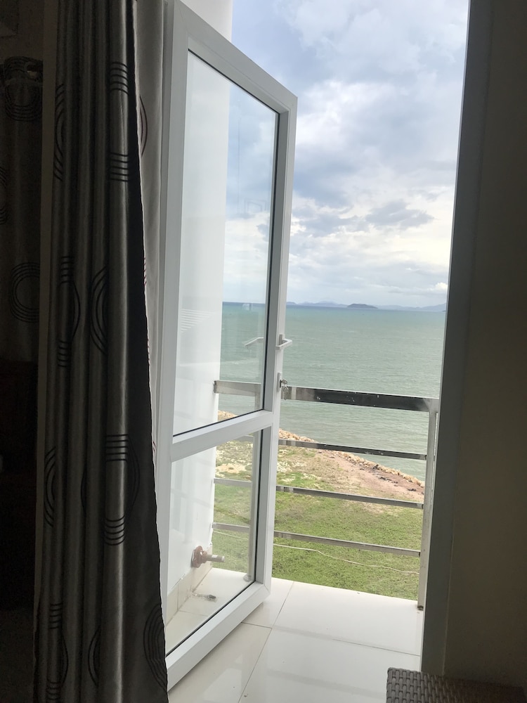 Hoang Yen Canary Hotel 62/66