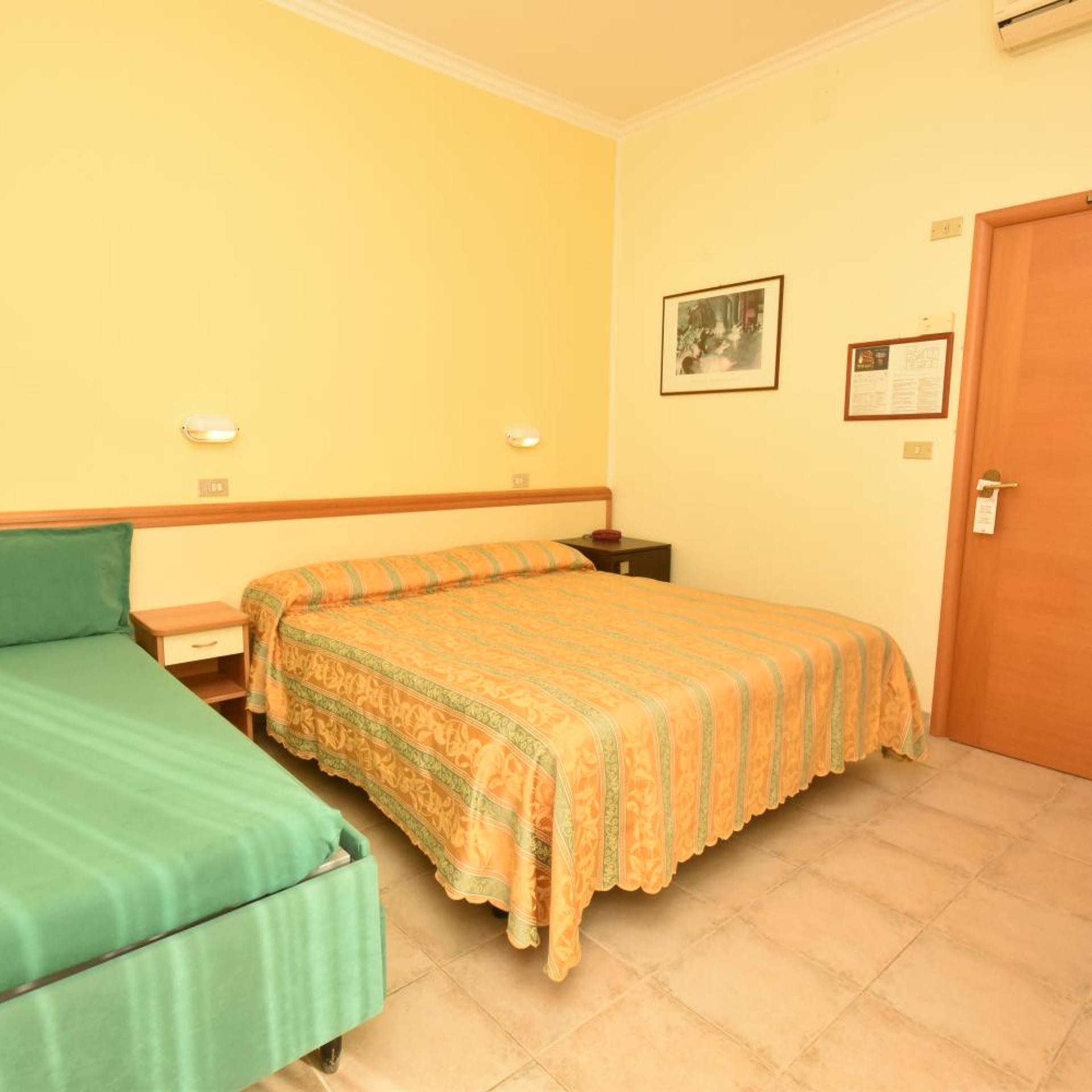 Room, Triple, Balcony, Thea Hotel 2/10