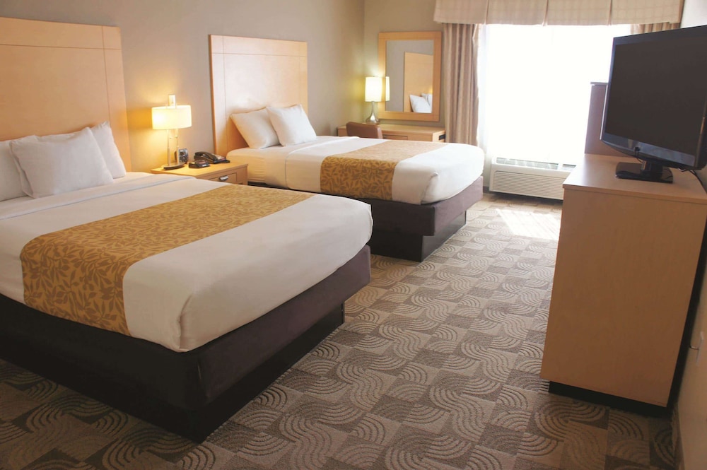 La Quinta Inn And Suites By Wyndham Tucumcari 20/68