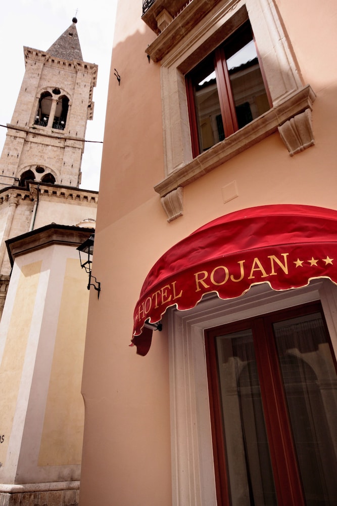 Hotel Rojan 4/43