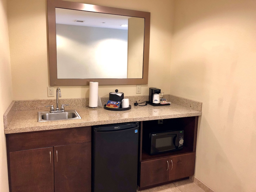 Hampton Inn And Suites Woodstock 61/74