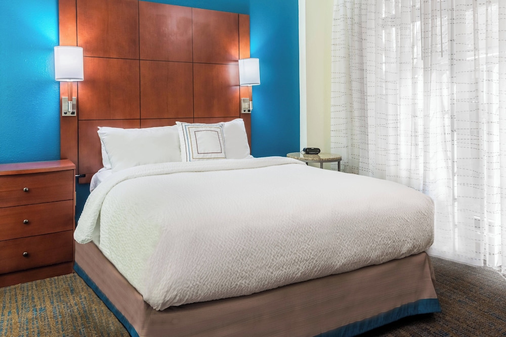 استوديو بسرير كوين مع أريكة لذوي الإعاقة، Residence Inn By Marriott Chattanooga Downtown 1/3