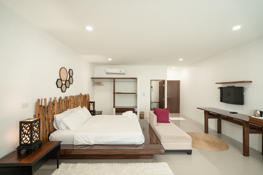 The Loft Panwa Resort 20/50