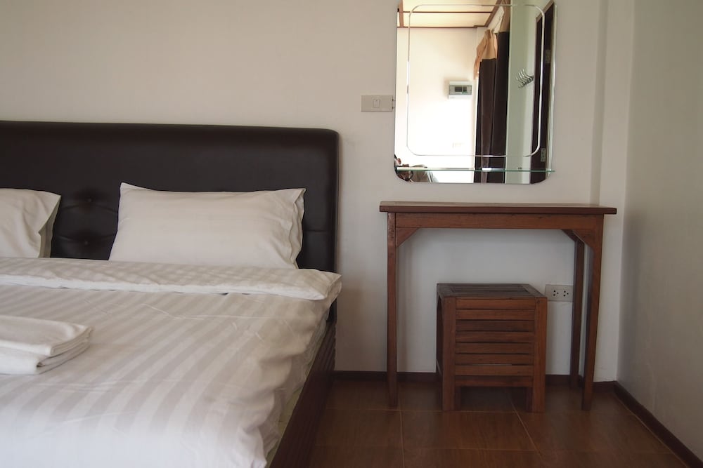 Khao Yai Country Hill Resort 10/37