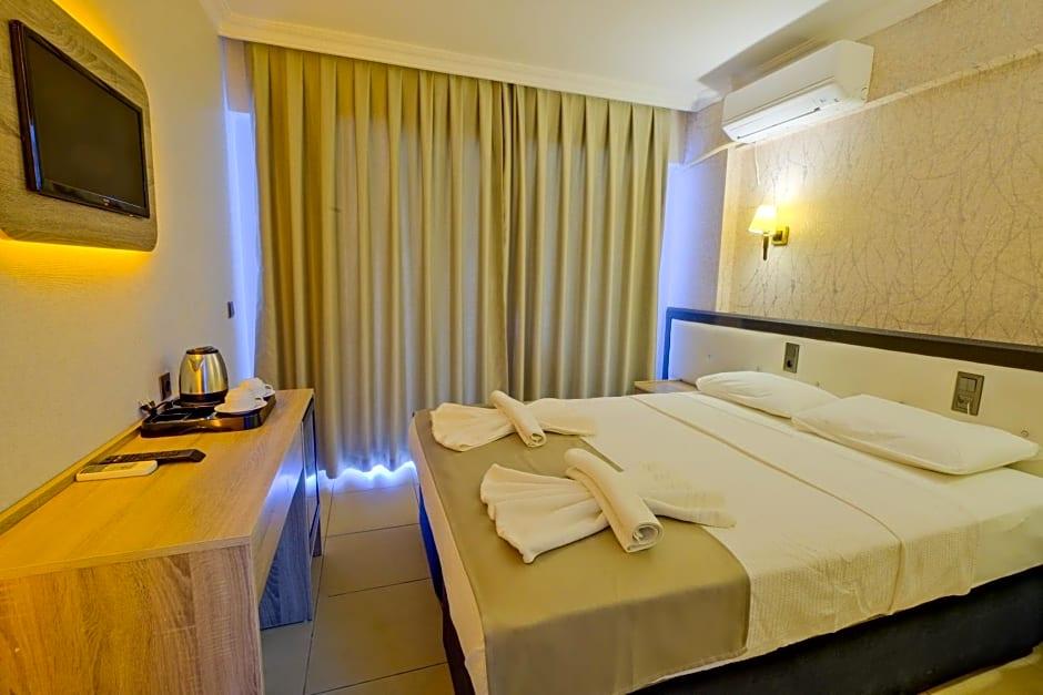 Moni Hotel 11/45