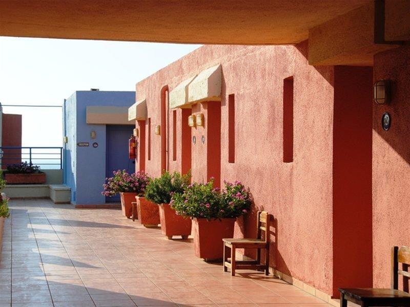 Scaleta Beach Hotel 23/25
