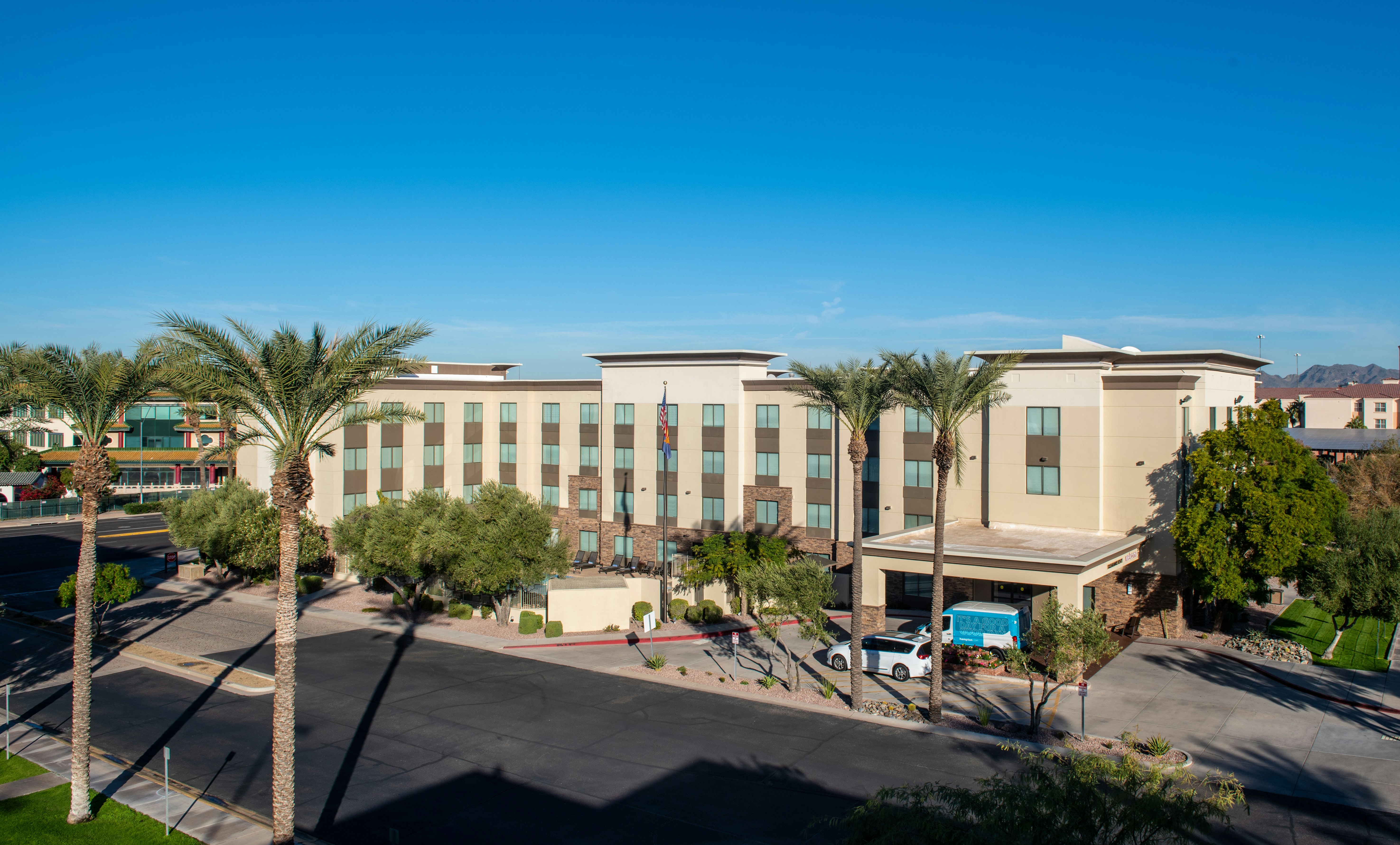 Hampton Inn Phoenix Airport North 52/53