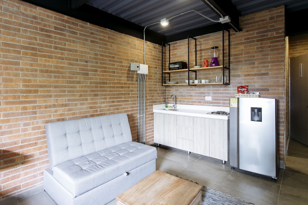 Soy Local Housetel 10/50