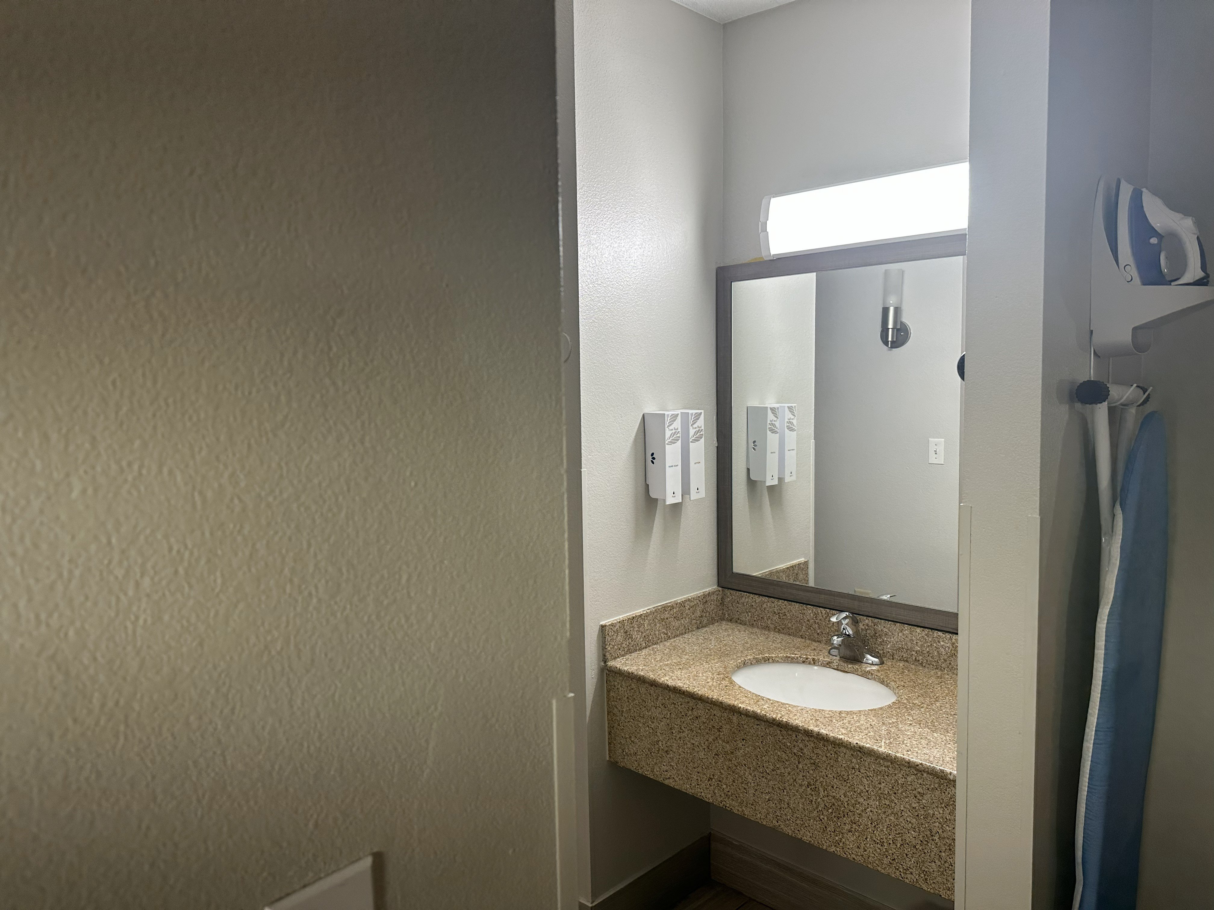 Red Roof Inn & Suites Middleborough 40/40