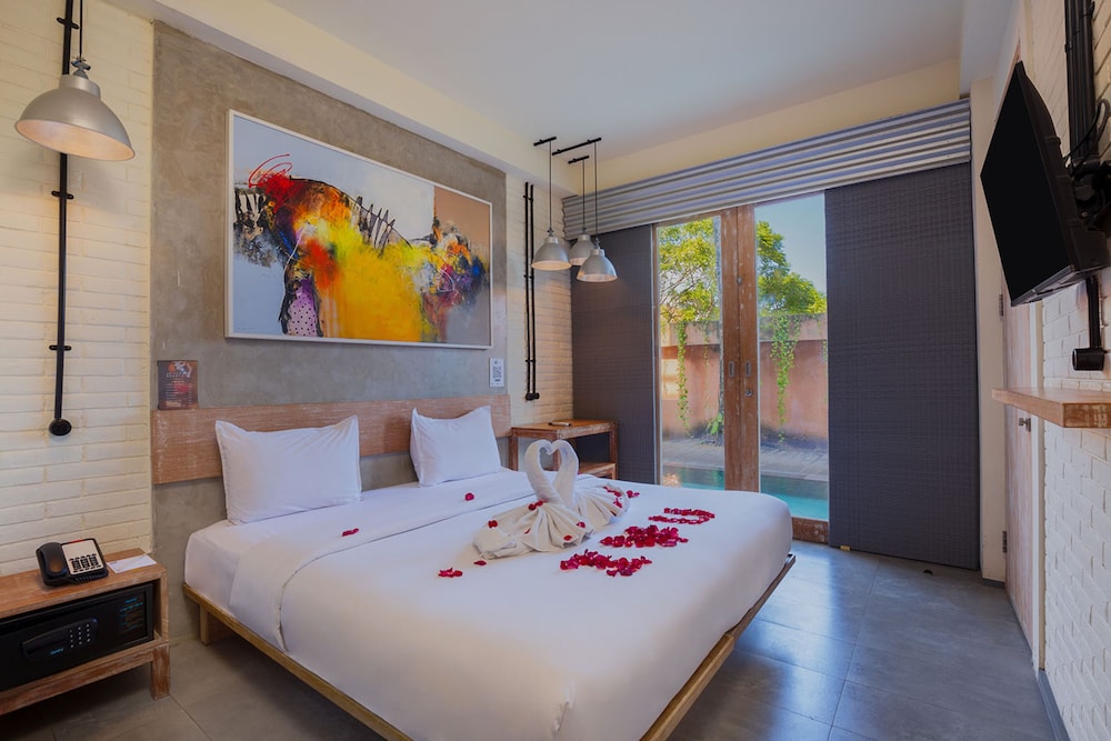 Deluxe, Double Bed, Pool Access، FRii Bali Echo Beach 4/7