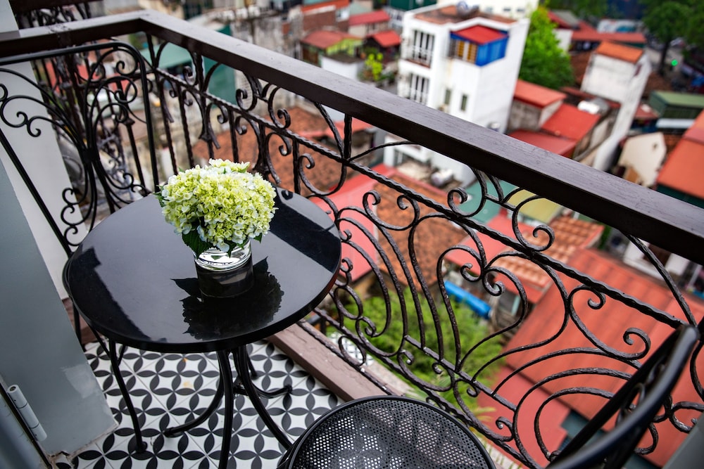 Acoustic Hotel And Spa 23/50