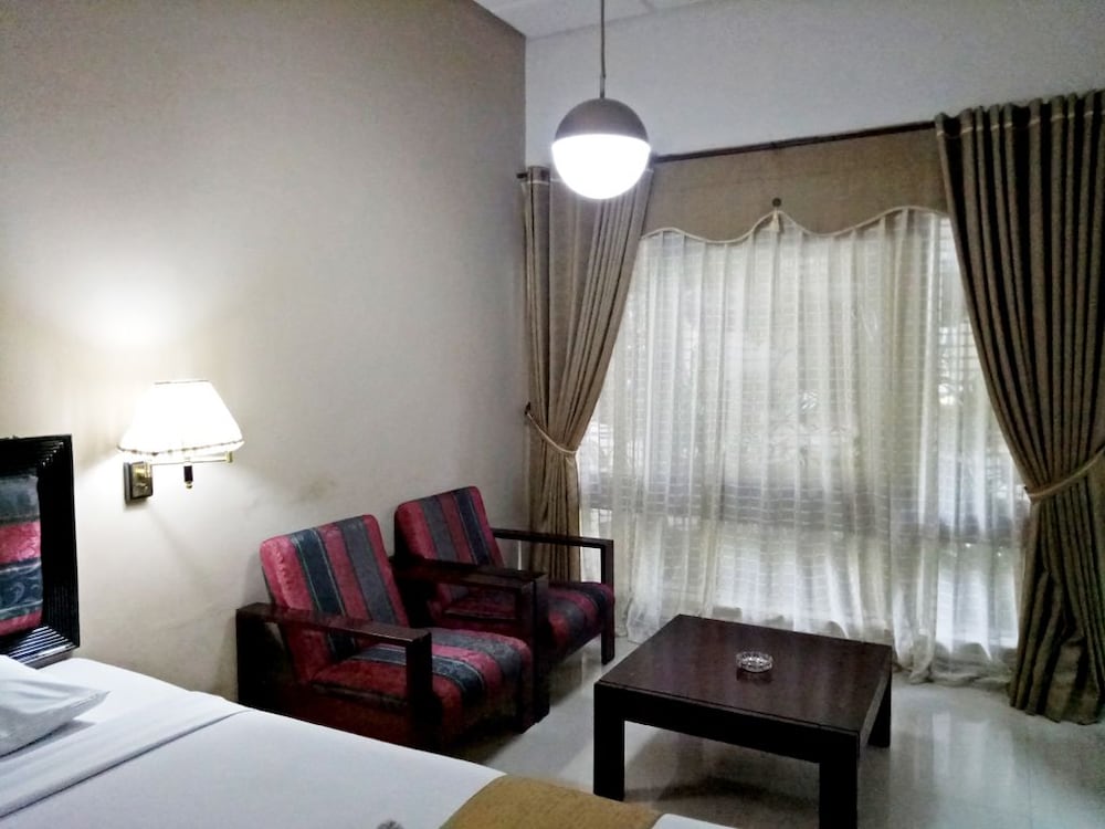 New Grand Park Hotel 33/49