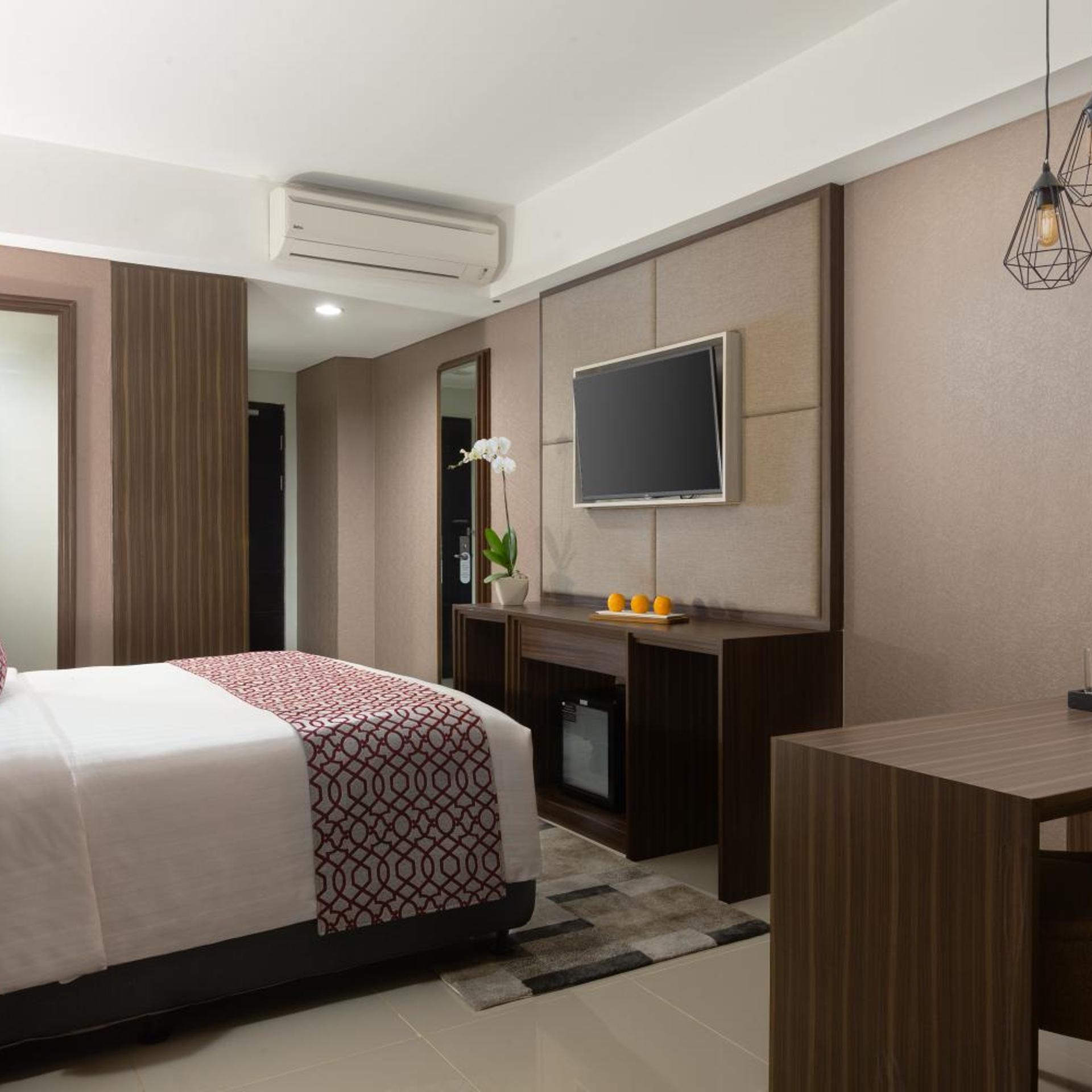غرفة ديلوكس بسرير كينج، The Alana Hotel & Conference Center Malioboro Yogyakarta By Aston 5/8