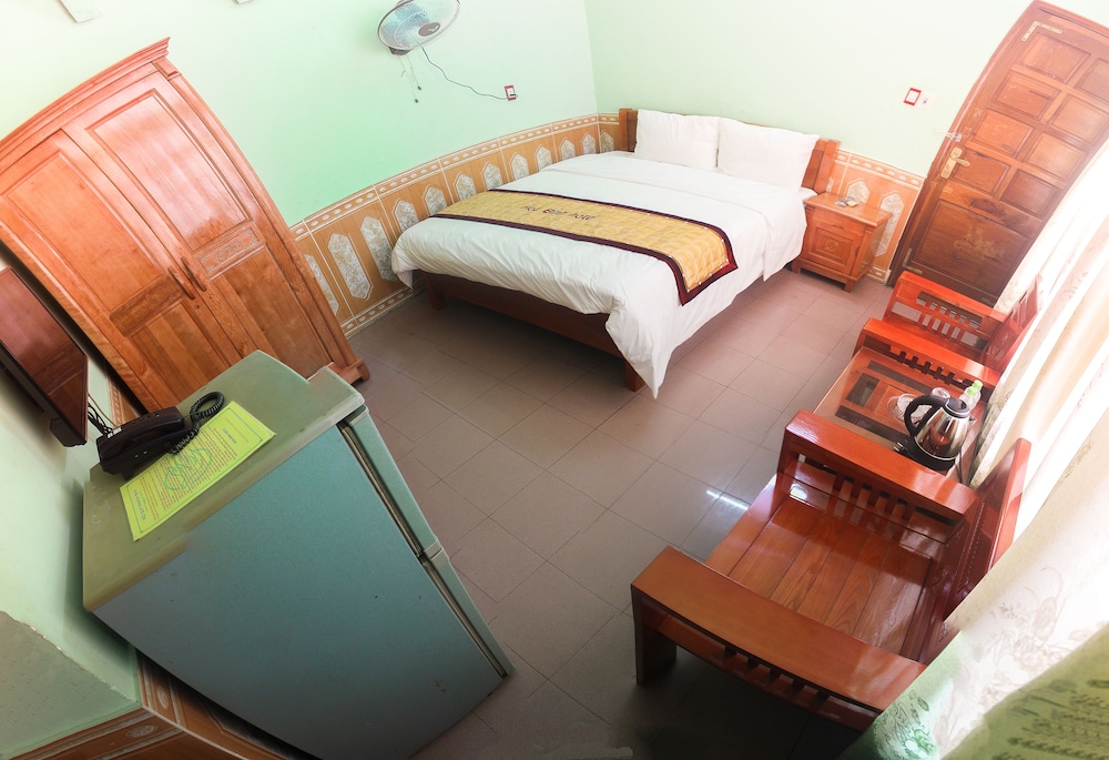 Hoa Bình Hotel 10/39
