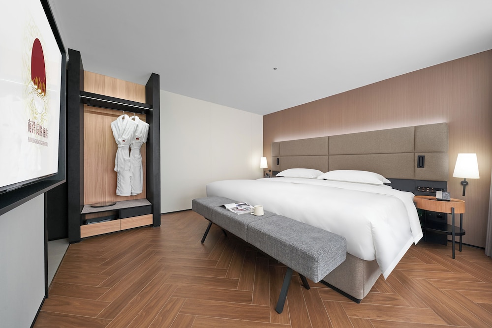 Suite, Mansion, King Bed
