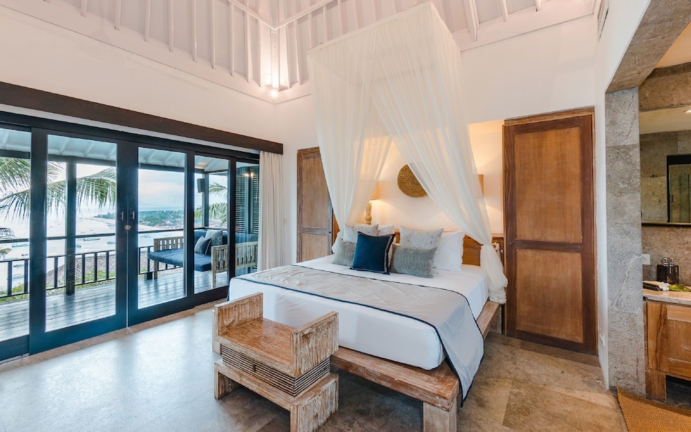 Batu Karang Lembongan Resort and Spa 21/85