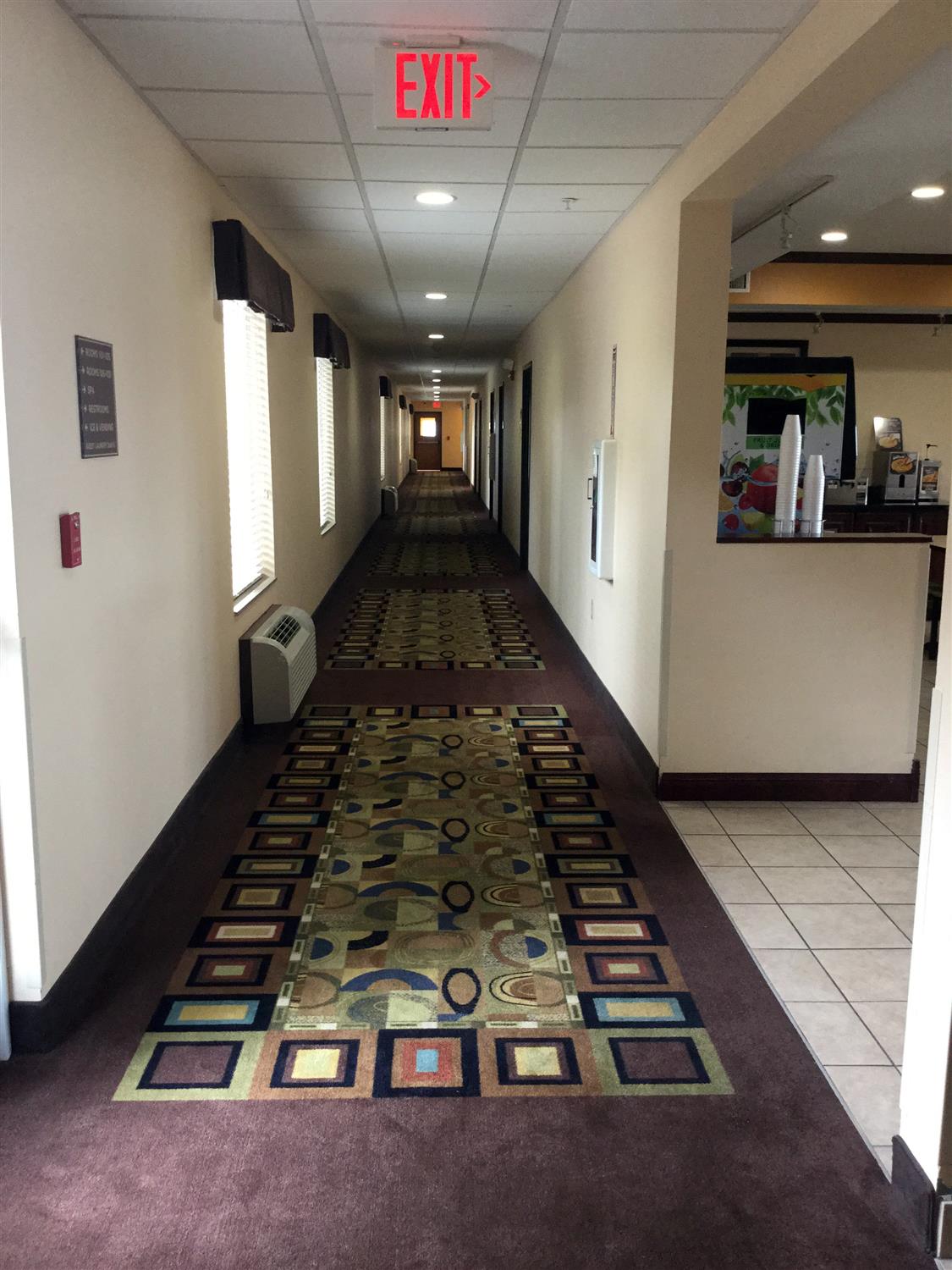 Americas Best Value Inn St. Robert 22/22