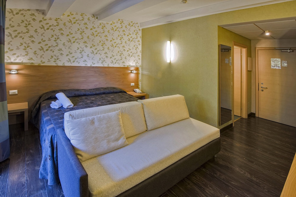 Relais Bellaria Hotel And Congressi 27/52